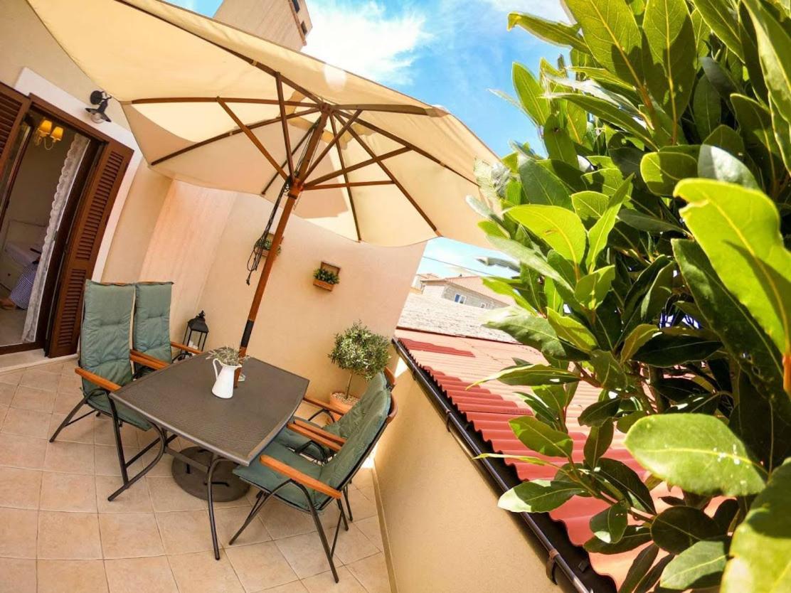 Apartments Zara & Toni מראה חיצוני תמונה