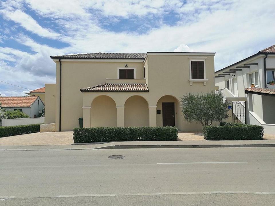 Apartments Zara & Toni מראה חיצוני תמונה